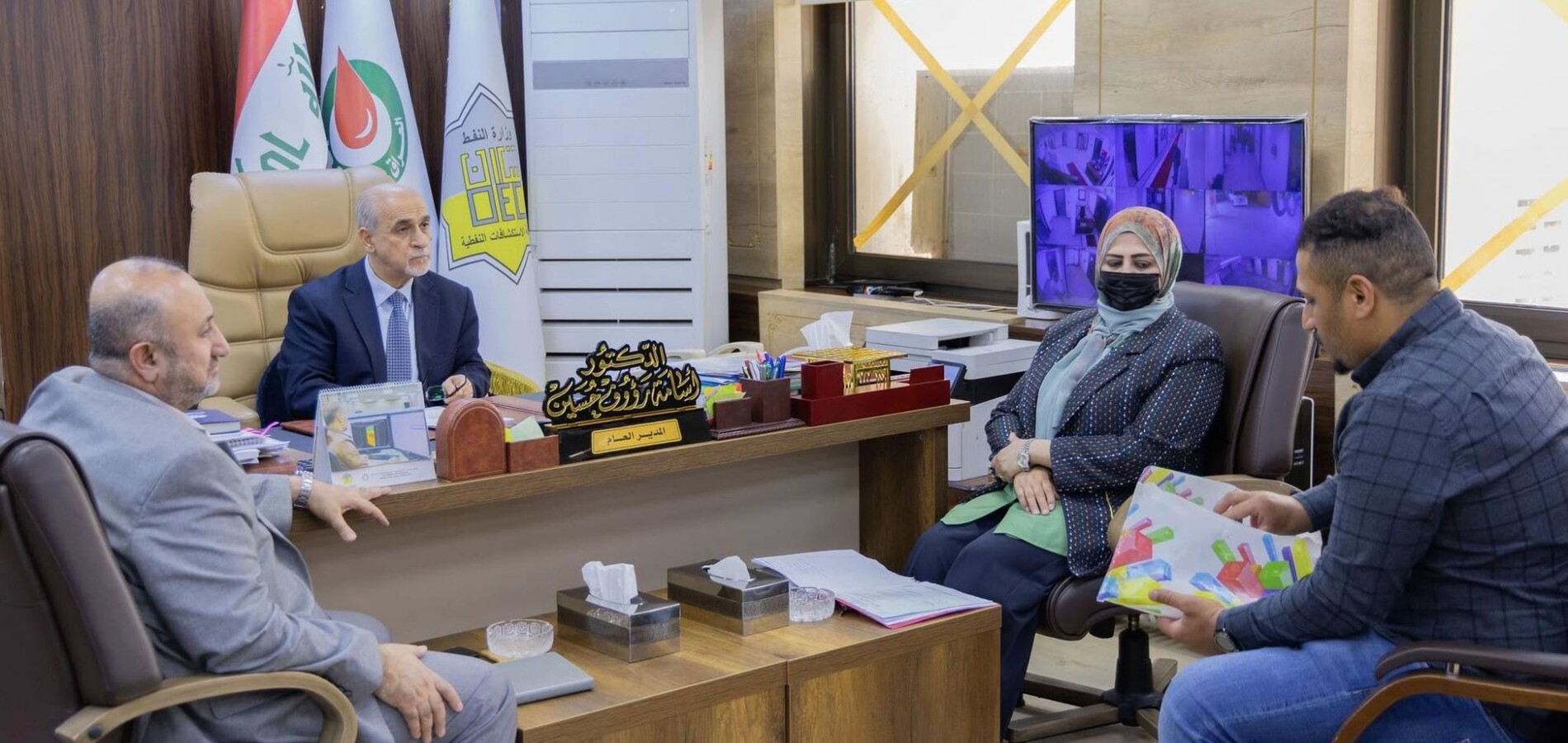 مدير عام شركة الاستكشافات النفطية يستقبل عدداً من الموظفين لبحث طلباتهم ..
