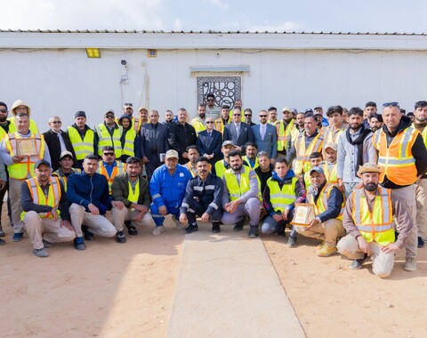Oil Exploration Company Makes Qualitative Breakthrough in Najaf Desert and Director General Honors Its Staff