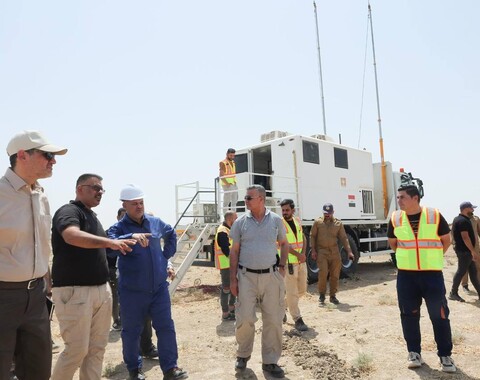 مدير عام شركة الاستكشافات النفطية يزور الفرقة الزلزالية الخامسة العاملة ضمن برنامج شمال الأحدب في محافظة واسط