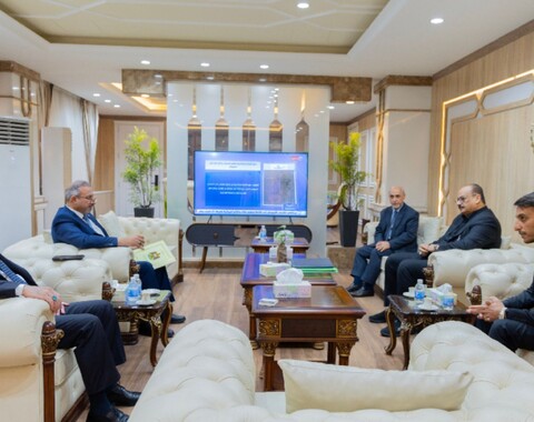 The Deputy of Oil Ministry for Upstream Affairs receives the Governor of Al-Najaf.