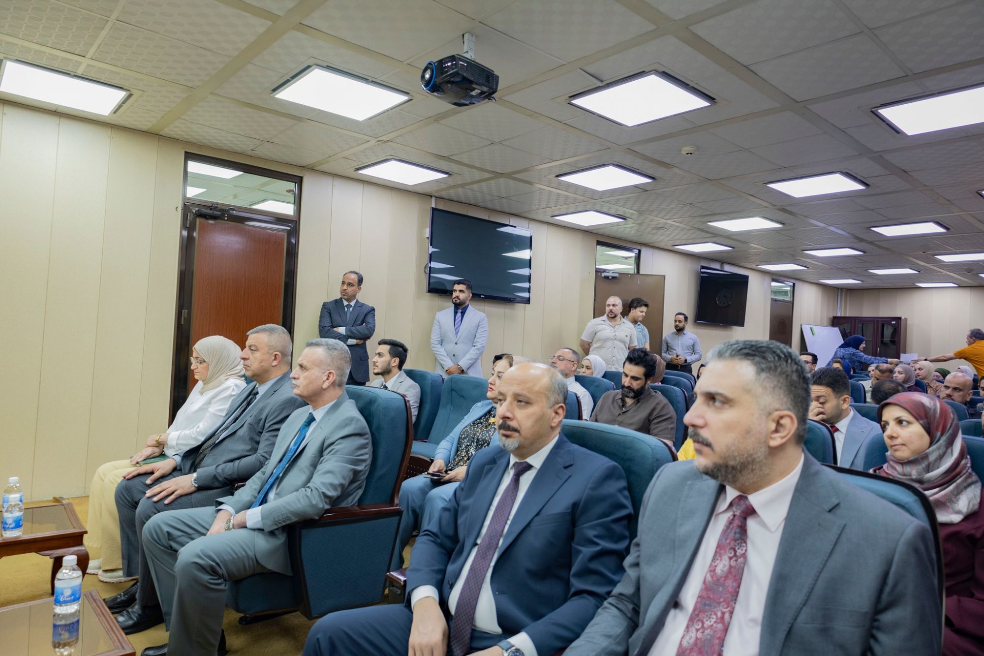 Oil Exploration Company Holds Educational Seminar about Voluntary Donations to Support the Families of Martyrs and Wounded of the Popular Mobilization Forces