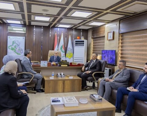 اللجنة المركزية لتبسيط الإجراءات والخدمات الحكومية تزور شركة الاستكشافات النفطية